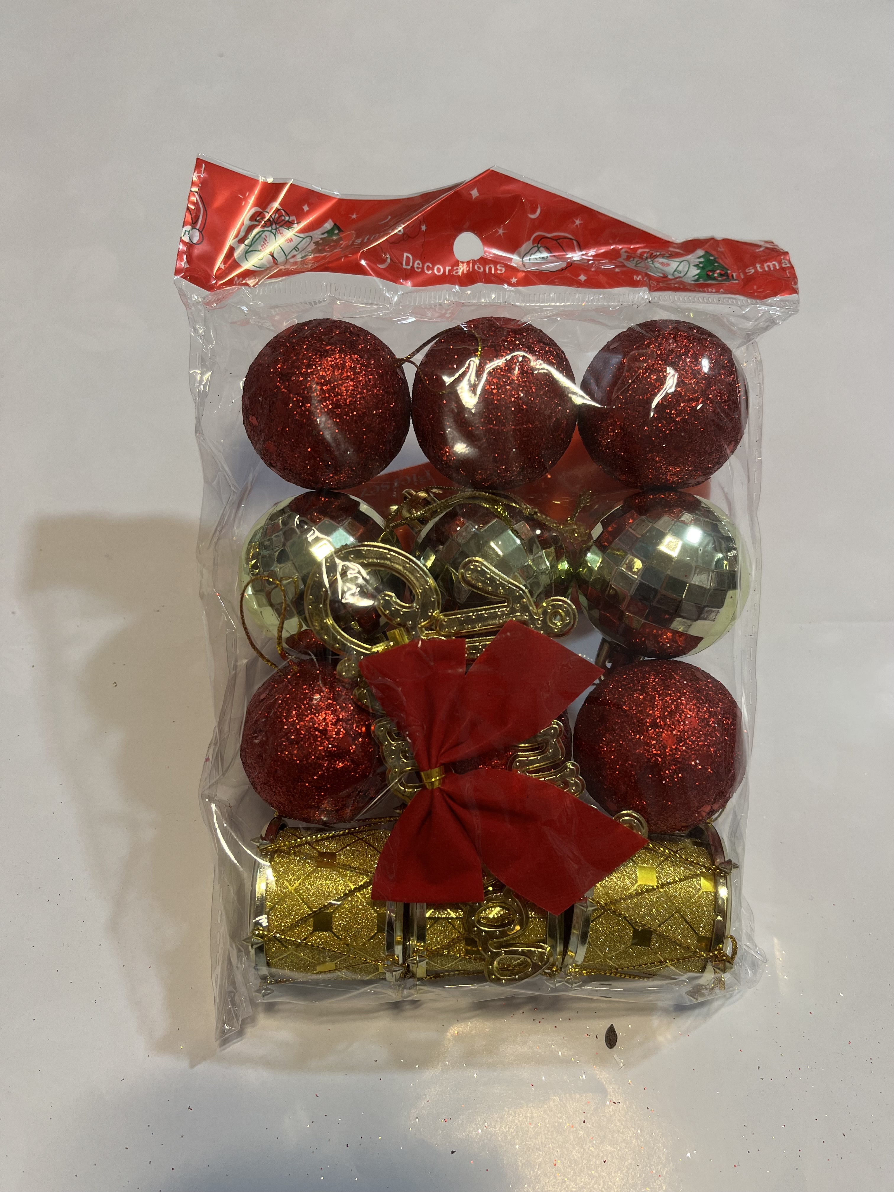 پک آویز درخت قرمز-طلایی